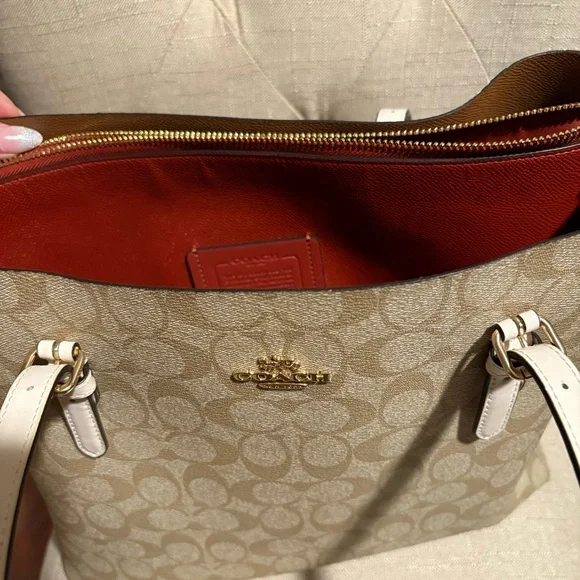 Coach Beige Signature Tote Bag - Picture 4 of 6